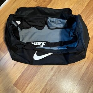 Nike Large Black Duffel Bag